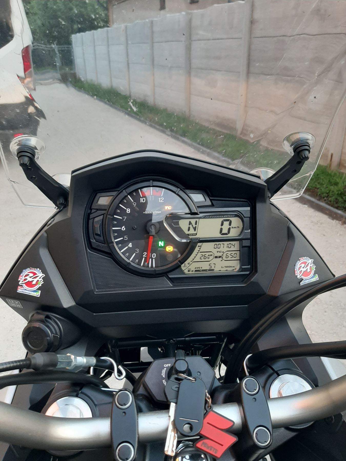 SUZUKI DL 650, 3. kp